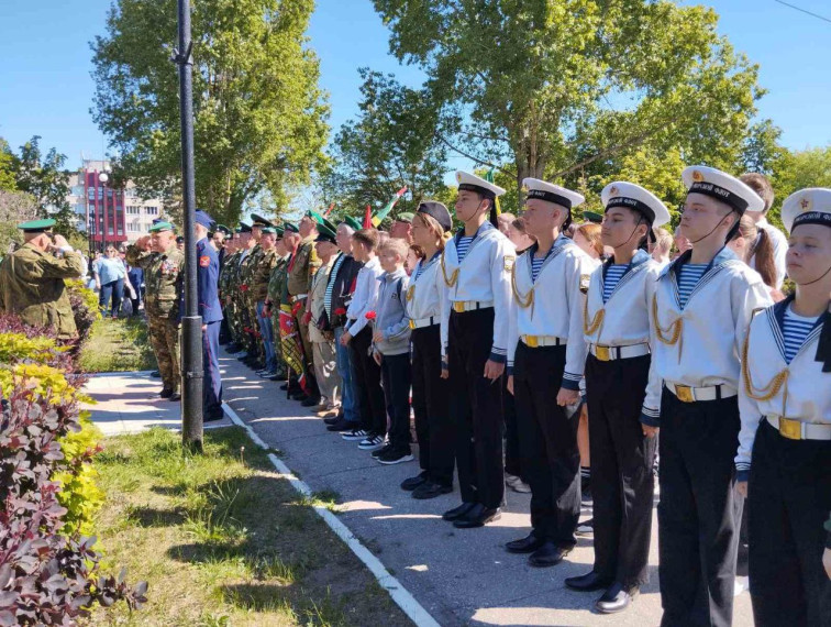 28 мая – День пограничника.