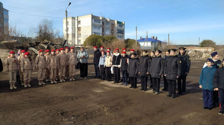 Торжественная церемония закладки и освещения храма Святого великомученика Дмитрия Солунского.